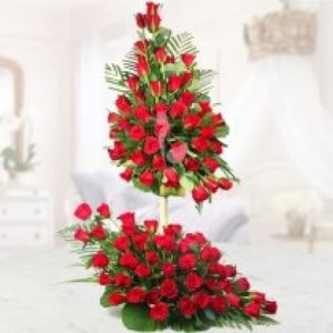 Flower Love Everest 100 Red roses