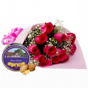 Bouquet of 12 Pink Roses With Butter Cookies